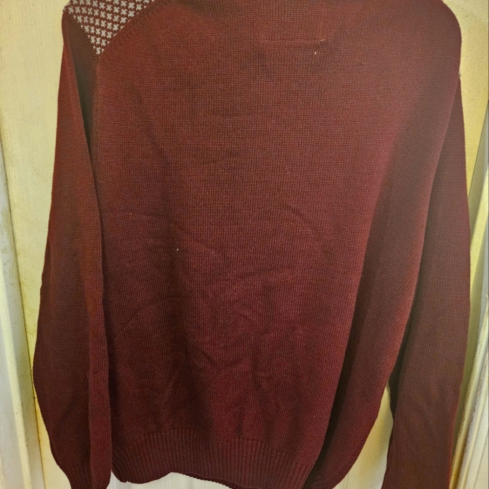 Mens Sweater - Picture 2 of 4